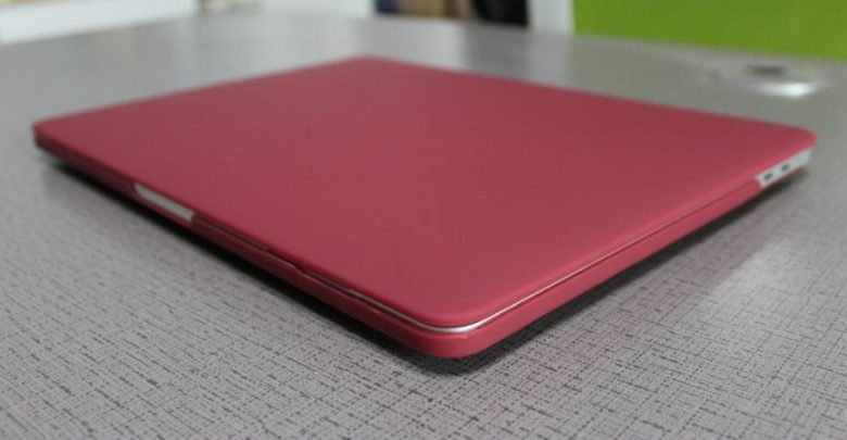 Should I Get a Hard Case for My MacBook Pro?